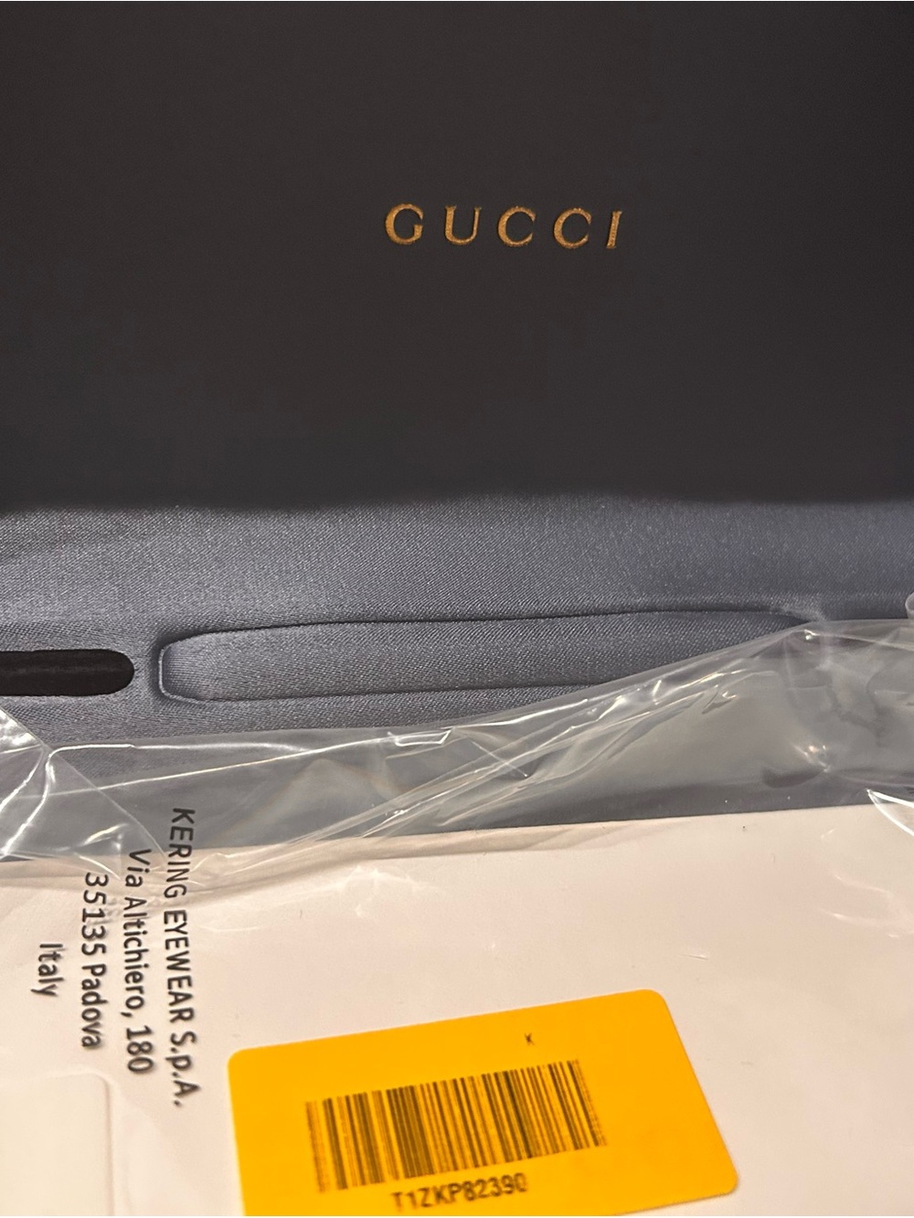 Gucci Red Statement Rectangular Sunglasses - Picture 5 of 5